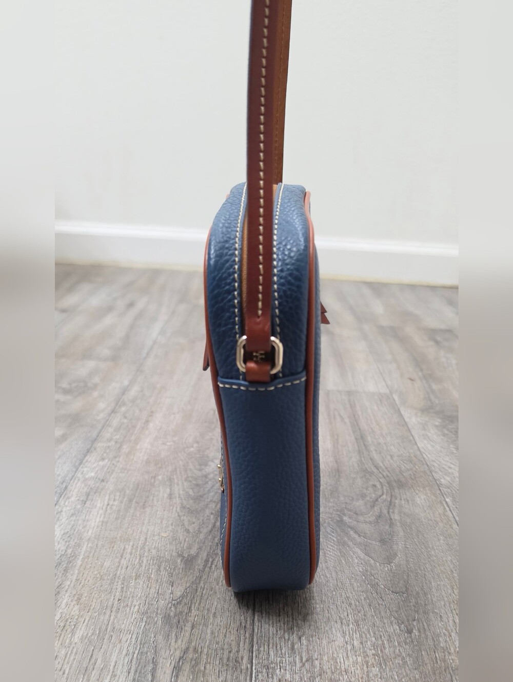 Dooney & Bourke Pebbled Leather Camera Crossbody - Picture 7 of 14